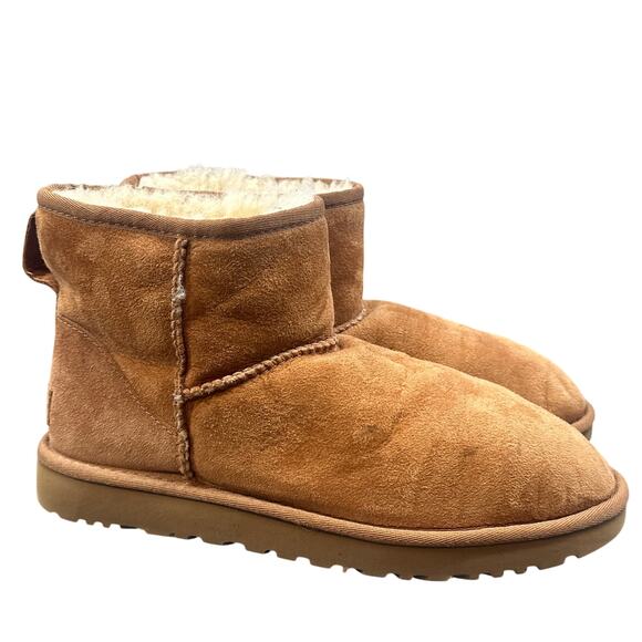 UGG Classic Mini Boots Women 9 Chestnut Brown Suede Sheepskin Fur Lined Slip On - Picture 1 of 14